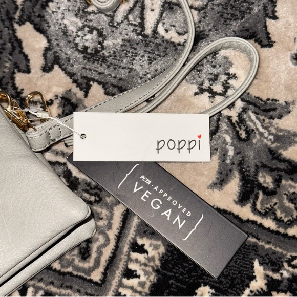 NWT Grey and Gold Poppi Purse - Picture 6 of 7